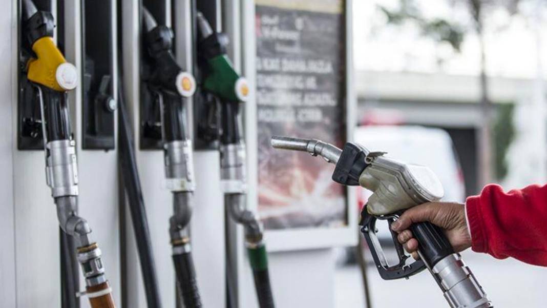 Akaryakıta gelen zam sonrası benzin ve motorinde güncel rakamlar... 7